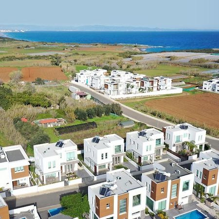 Villa Caren Паралимни Экстерьер фото
